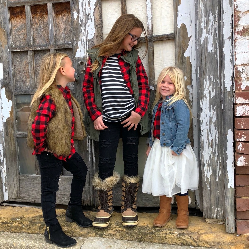 LAST ONE! Buffalo Plaid Flannel button-up Shirt
